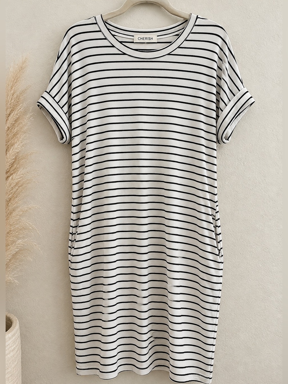 Cherish white and black dress k